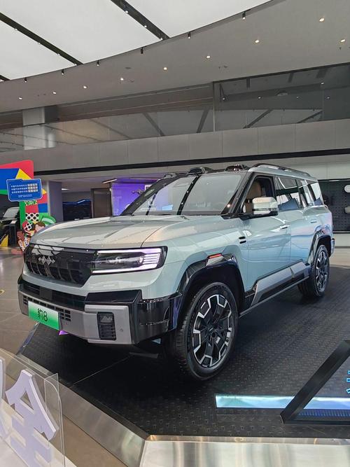 佛山279比亚迪方程豹硬派越野的爆款，英菲尼迪35周年与你共成长